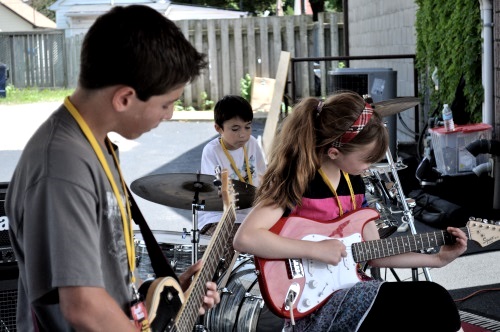 Join our Band Camp this season and make new friends! In one week you'll be jamming like an expert even if you've never played in a group!